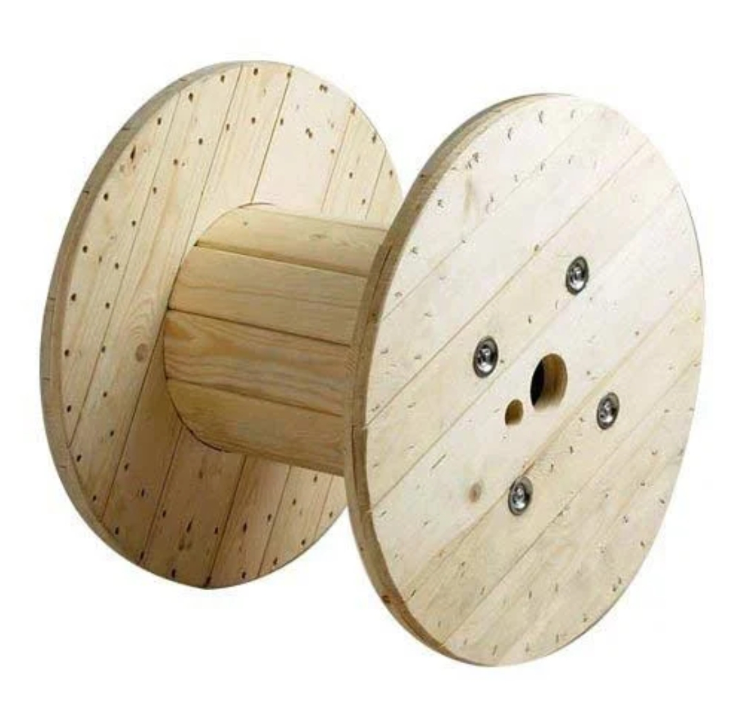 Wooden cable drum